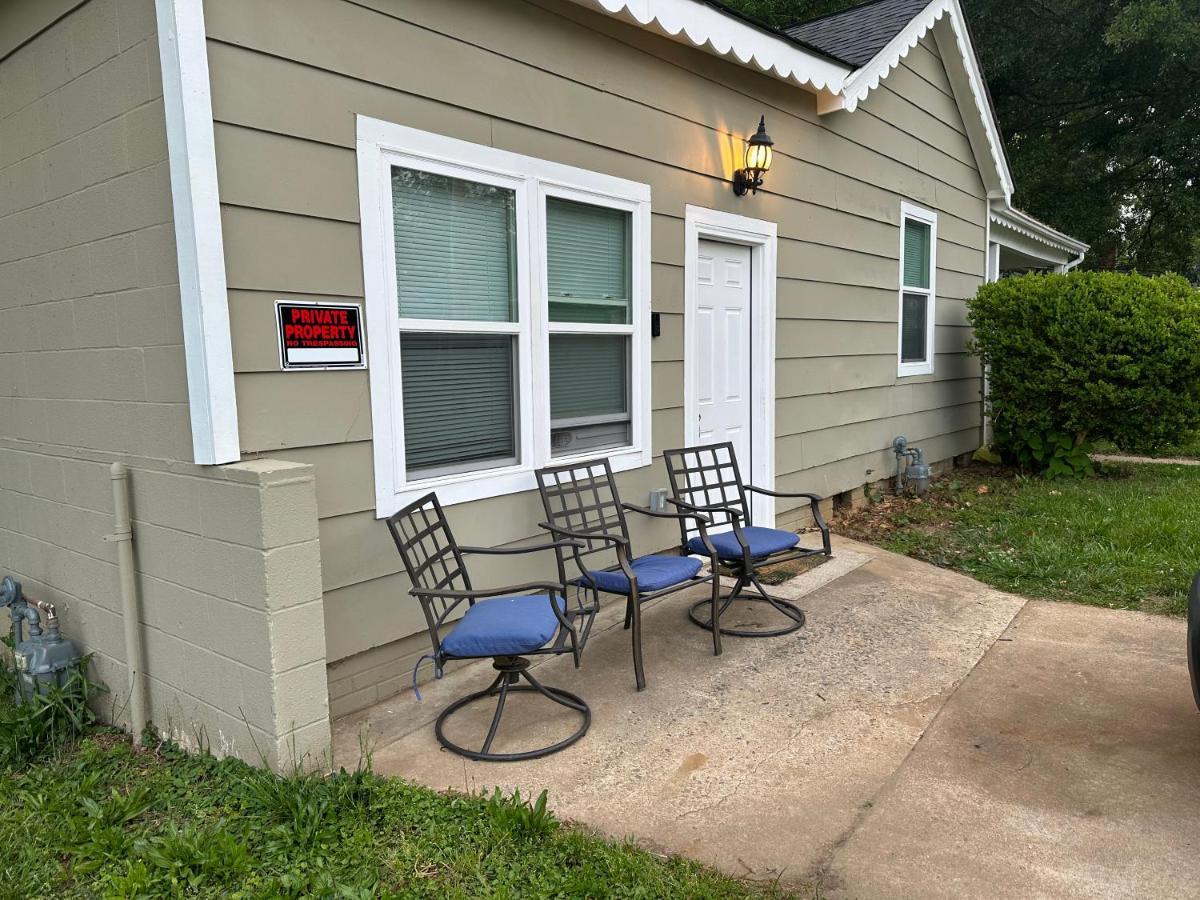 Cozy Gingerbread House Villa Shelby Exterior photo